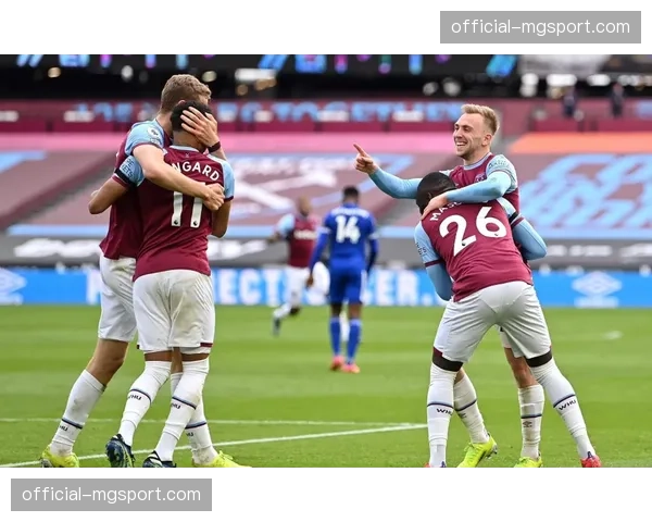 西汉姆联客场进攻乏力 中场控制薄弱导致反击威胁大幅降低